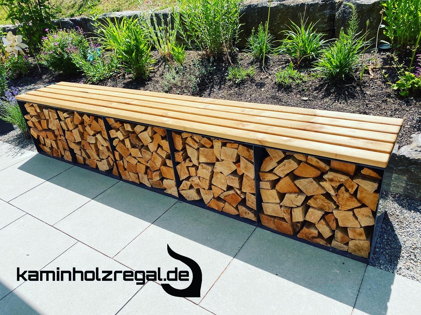 Gartenbank_Kaminholzregal_anthrazit